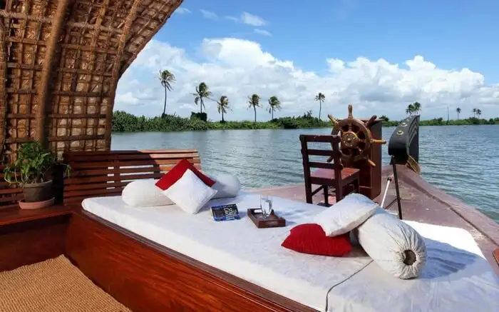 Honeymoon Plans in India: Easy Guide to the Best Destinations, Hotels, Budget Stays, and Experiences - Cosmical Events wedding blog